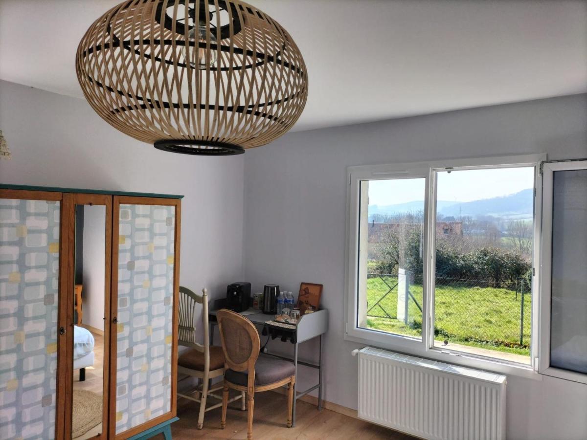 Agréable chambre meublée, vue sur la vallée de l'Auxois Villy-en-Auxois Esterno foto